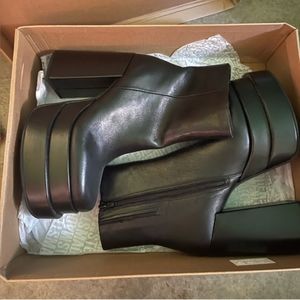 New Steve Madden Black Genuine Leather Cobra Platform Bootie Size 9